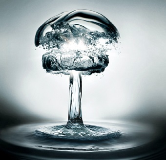 Atomic-Explosion-of-Water